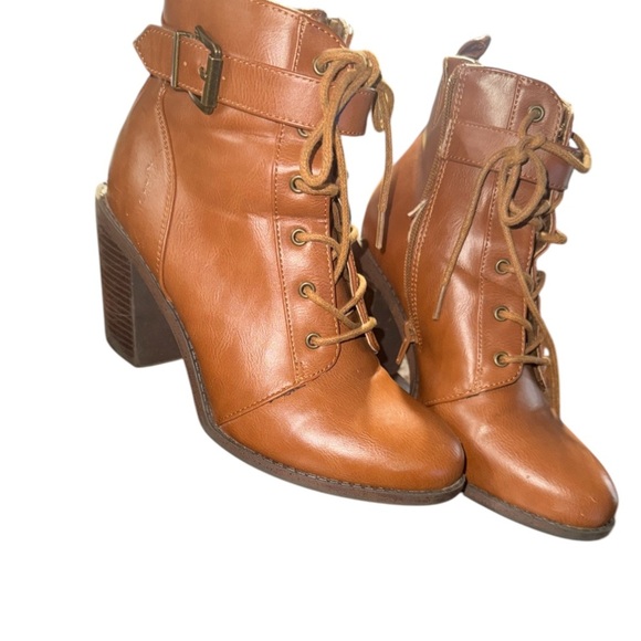Witchy Women's Tan Lace-Up Ankle Boots - Picture 2 of 4